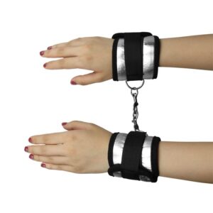 LoveToy Struggle My Handcuff Catuse